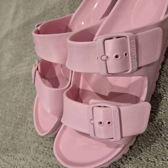 SOLD - Picture 2 of 4